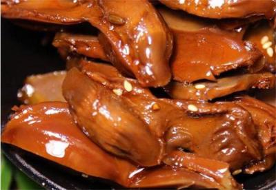 成都現(xiàn)撈鹵菜技術(shù)培訓(xùn)哪里正宗？餐飲小吃培訓(xùn)公司