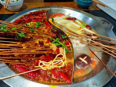 小吃技術培訓班哪里好，火鍋串串香技術培訓學校哪里好？