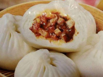 一人開店小吃培訓項目，專業(yè)做包子技術(shù)培訓哪里好？
