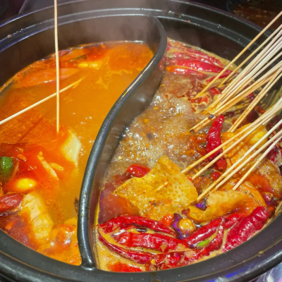 學(xué)串串香技術(shù)培訓(xùn)多少錢？成都串串學(xué)校怎么樣？