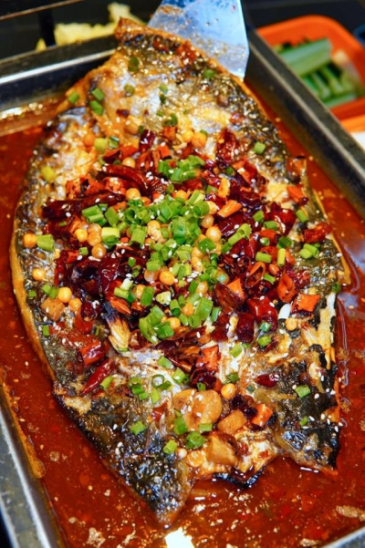 萬州烤魚技術(shù)培訓(xùn)哪里正規(guī)？培訓(xùn)成都串串香多少錢？