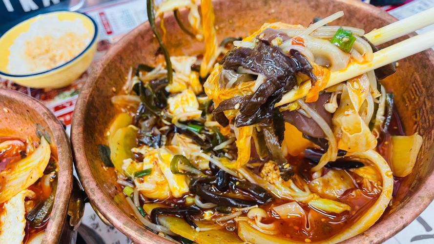 重慶火鍋冒菜培訓(xùn)學(xué)校哪家好？重慶冒菜培訓(xùn)中心