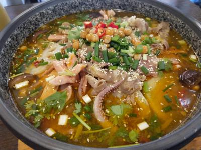 如何選擇冒菜培訓(xùn)機(jī)構(gòu)？飄味緣學(xué)冒菜技術(shù)培訓(xùn)